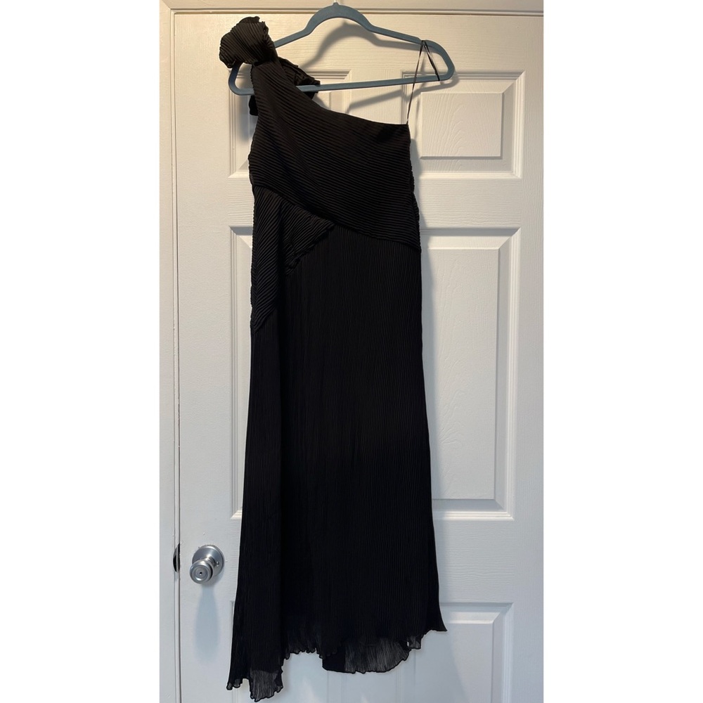 By Anthropologie Pleated One-Shoulder
Dress - Picture 11 of 13